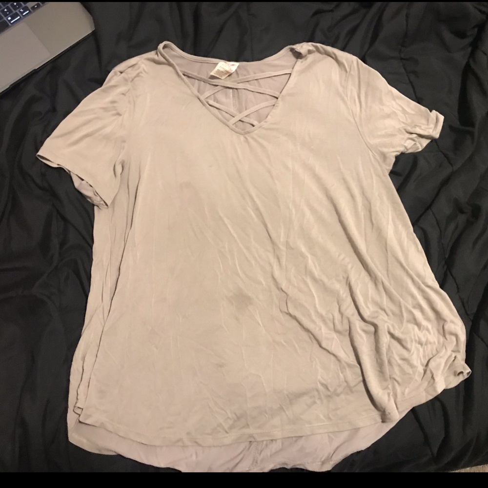 Cross front shirt sleeve